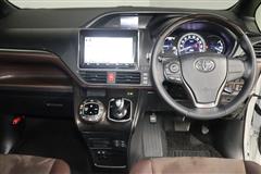 エスクァイア HEV GIプレミアム