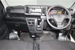 ハイゼットカーゴデラックス SA3