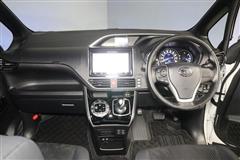 ヴォクシー HEV キラメキ3