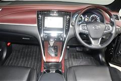 ハリアー HEV プレミアム Adv.