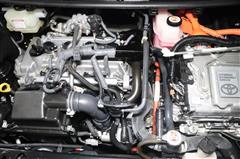 アクア クロスオーバー グラム