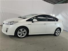 プリウス Sツ-リングセレクション