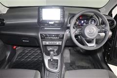 ヤリスクロス G