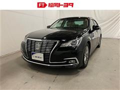 トヨタ クラウンHEV ロイヤルサルーン