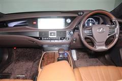 LS500h エグゼクティブ