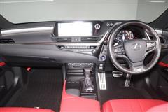 ES300h Fスポーツ