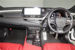 ES300h Fスポーツ