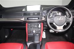 CT200h Fスポーツ