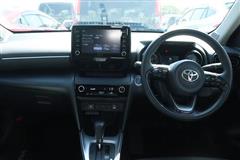 ヤリスクロス HEV G