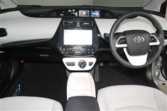 プリウス A プレミアム