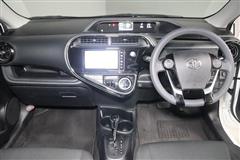 アクア S スタイルブラック