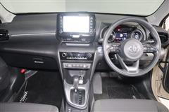 ヤリスクロス HEV G