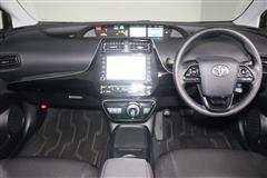 プリウス S セーフティプラス2