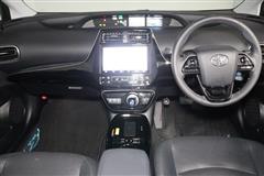 プリウス A プレミアム