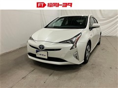 トヨタ プリウス A
