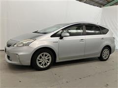 プリウスアルファ S