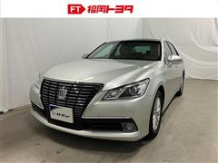 トヨタ クラウンHEV ロイヤルサルーン
