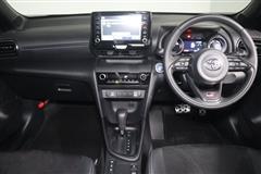 ヤリスクロス HEV GRスポーツ