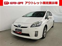 トヨタ　プリウス Sツーリングセレクション