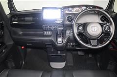 N-BOX カスタム L ターボ