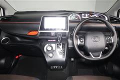 シエンタ HEV G クエロ