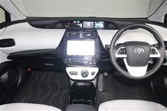 プリウス A プレミアムツーリング