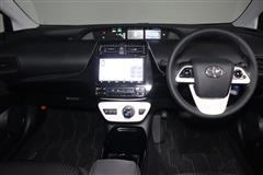 プリウス S セーフティプラス