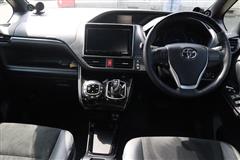 エスクァイアHEV GIプレミアムBT