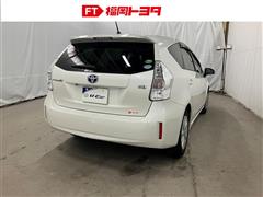 プリウスアルファ S