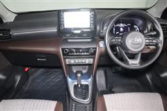 ヤリスクロス HEV Z