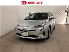 トヨタ プリウス E