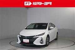 トヨタ プリウスPHEV Sセーフティpkg.