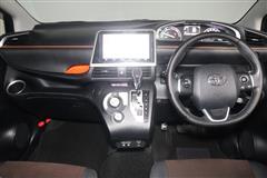 シエンタ HEV G クエロ