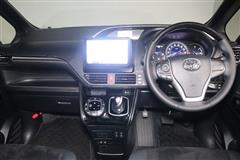 エスクァイアHEV GIプレミアムBT