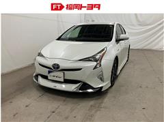 トヨタ プリウス Sセ-フティプラス