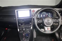 GRヤリス RZ ハイパフォーマンス