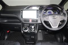 エスクァイアHEV GIプレミアムBT