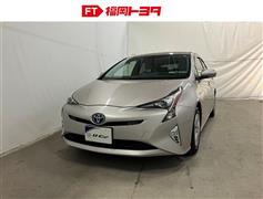 トヨタ プリウス Sセ-フティプラス