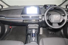 プリウス PHEV G