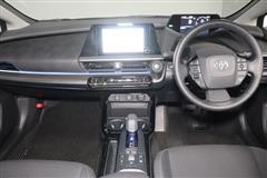プリウス PHEV G