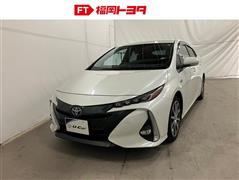 トヨタ プリウスPHEV SナビPKG