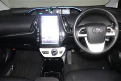 プリウス PHEV A