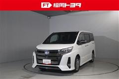 トヨタ ノア HEV SI WxB 3