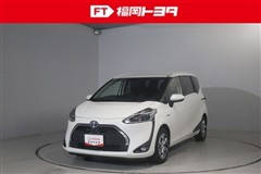 トヨタ シエンタ HEV G クエロ