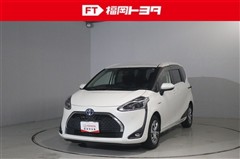 トヨタ シエンタ HEV G クエロ