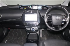 プリウス PHEV Aプレミアム