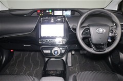 プリウス PHEV A
