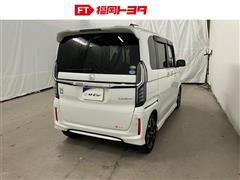 N-BOX カスタムG LターボHS