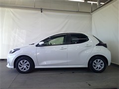 ヤリス ハイブリッド G