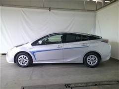 プリウス S セーフティプラス